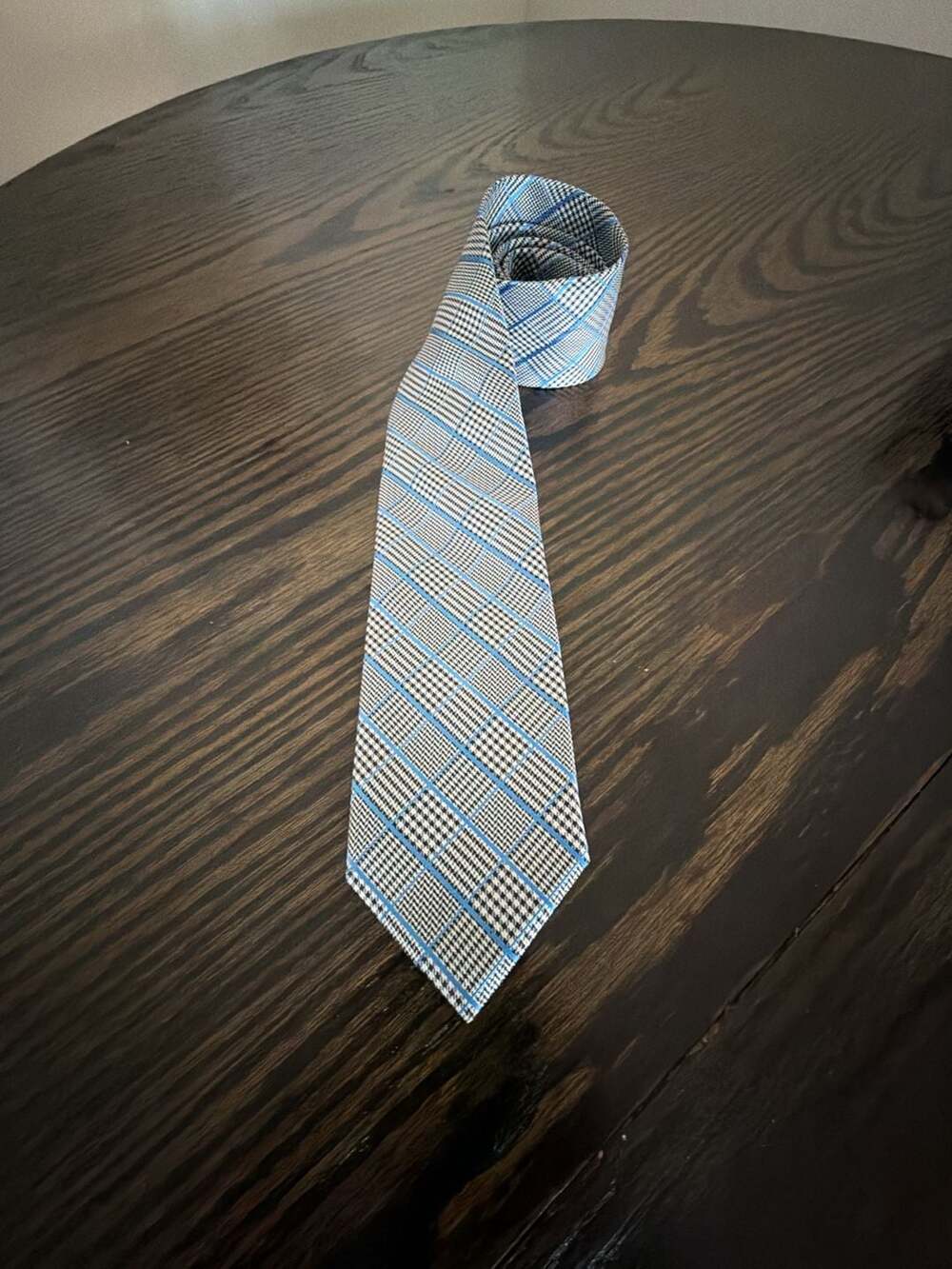 IZOD Plaid Necktie Blue Black White Silk Tie